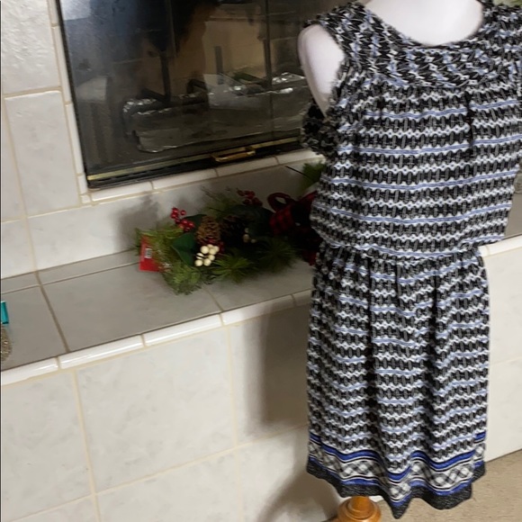 Max studio tribal patterned dress size M - Picture 7 of 8